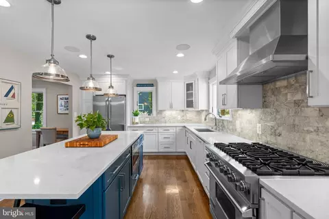 Kitchen - 624 Basin Way, Arnold, MD 21012 photo 5 of 6