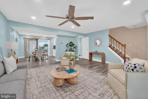 8557 Skipjack Pl, Pasadena, MD 21122 photo 3