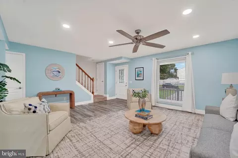 8557 Skipjack Pl, Pasadena, MD 21122 photo 4