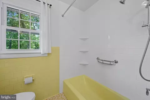 Bath - 7516 Montevideo Ct, Jessup, MD 20794 photo 2 of 2