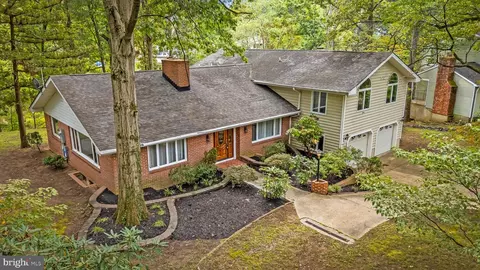 651 Whittier Pkwy, Severna Park, MD 21146