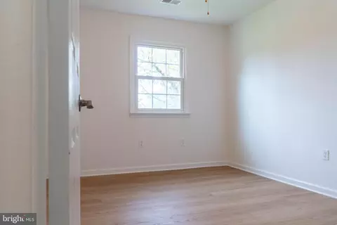 7406 Locust Dr, Hanover, MD 21076 photo 26