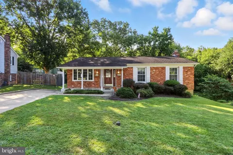 372 Centerhill Ave, Linthicum Heights, MD 21090