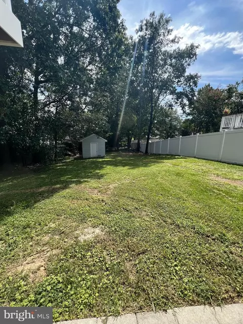 Exterior - 997 11th St, Pasadena, MD 21122 photo 4 of 5