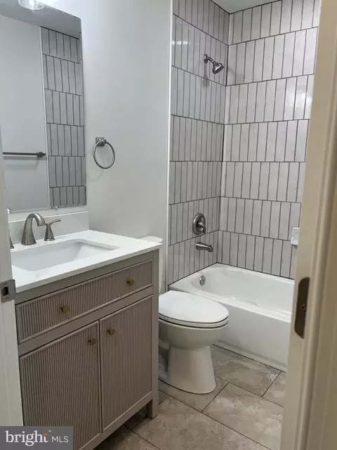 Bath - 997 11th St, Pasadena, MD 21122 photo 6 of 6