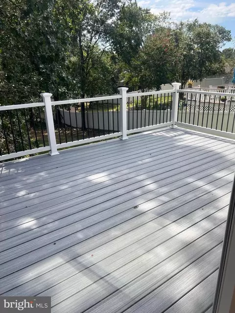 Exterior - 997 11th St, Pasadena, MD 21122 photo 3 of 5