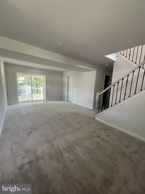 Living - 997 11th St, Pasadena, MD 21122 photo 1 of 1