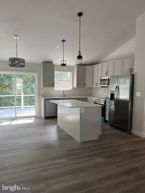 Kitchen - 997 11th St, Pasadena, MD 21122 photo 1 of 2
