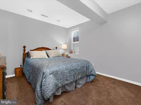 Bedroom - 2002 Mckinnon Ln, Pasadena, MD 21122 photo 5 of 6