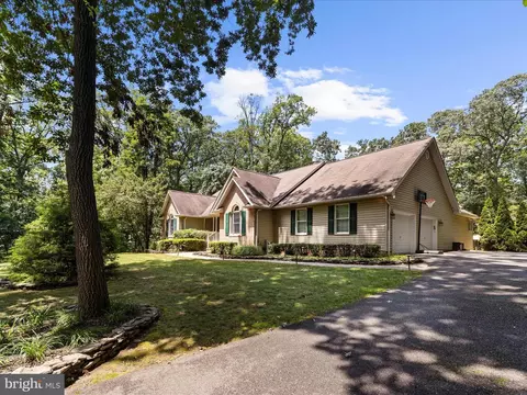 Exterior - 2002 Mckinnon Ln, Pasadena, MD 21122 photo 16 of 16