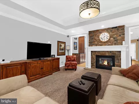 Living - 2002 Mckinnon Ln, Pasadena, MD 21122 photo 4 of 6