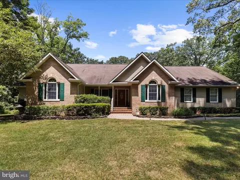 Exterior - 2002 Mckinnon Ln, Pasadena, MD 21122 photo 1 of 16