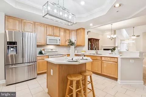 381 Colony Point Pl, Edgewater, MD 21037 photo 13