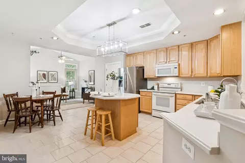 381 Colony Point Pl, Edgewater, MD 21037 photo 12