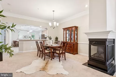 381 Colony Point Pl, Edgewater, MD 21037 photo 8