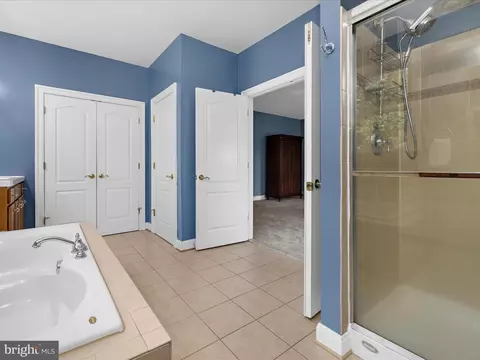 Bath - 1628 Carnoustie Dr, Pasadena, MD 21122 photo 10 of 11