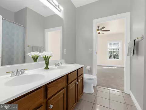 Bath - 1628 Carnoustie Dr, Pasadena, MD 21122 photo 5 of 11