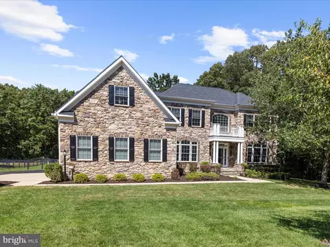 Exterior - 1628 Carnoustie Dr, Pasadena, MD 21122 photo 2 of 14