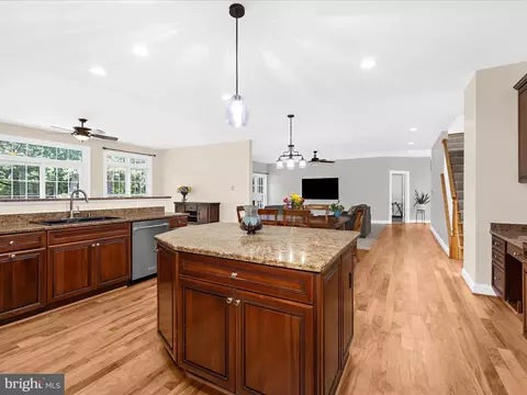 Kitchen - 1628 Carnoustie Dr, Pasadena, MD 21122 photo 6 of 7