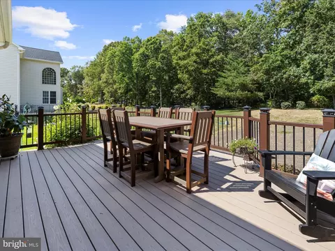 Exterior - 1628 Carnoustie Dr, Pasadena, MD 21122 photo 7 of 14