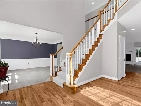 Entry Way - 1628 Carnoustie Dr, Pasadena, MD 21122 photo 3 of 6