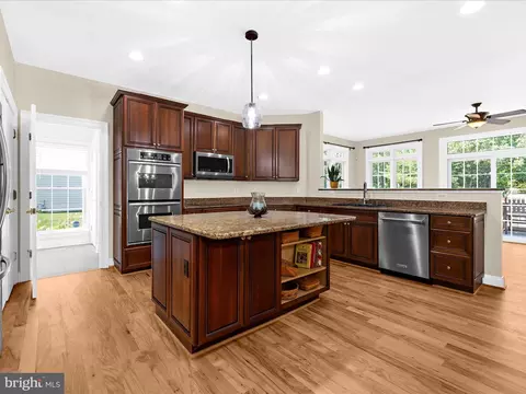 Kitchen - 1628 Carnoustie Dr, Pasadena, MD 21122 photo 2 of 7