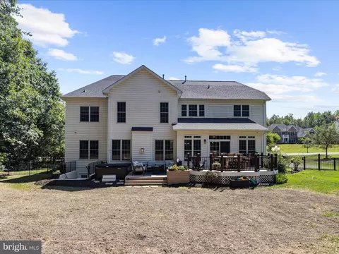 Exterior - 1628 Carnoustie Dr, Pasadena, MD 21122 photo 11 of 14
