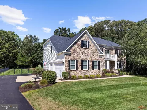 Exterior - 1628 Carnoustie Dr, Pasadena, MD 21122 photo 5 of 14