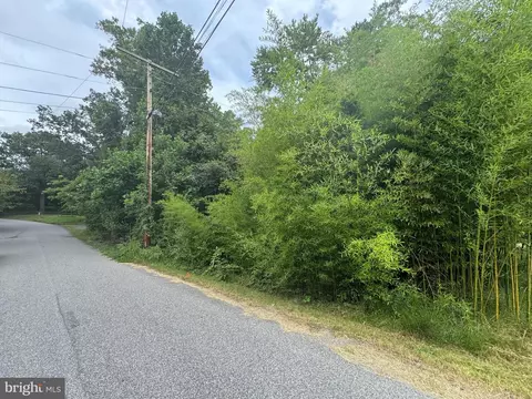 1883 Cedar Dr, Severn, MD 21144 photo 4