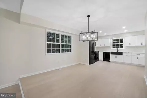 Other - 7906 Whites Cove Rd, Pasadena, MD 21122 photo 4 of 12
