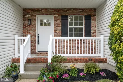 Exterior - 7906 Whites Cove Rd, Pasadena, MD 21122 photo 2 of 11