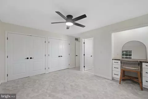 Entry Way - 7906 Whites Cove Rd, Pasadena, MD 21122 photo 2 of 3
