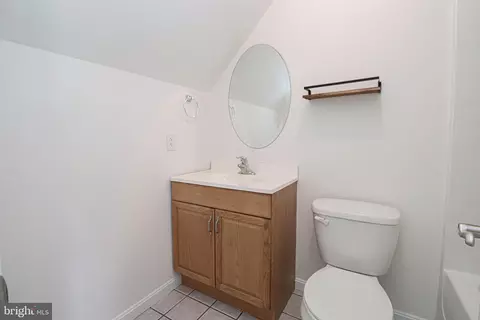 Bath - 3661 2nd Ave, Edgewater, MD 21037 photo 6 of 6