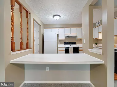 Kitchen - 8048 M Abbey Ct #M, Pasadena, MD 21122 photo 1 of 4