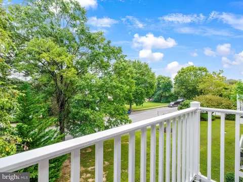 Exterior - 8048 M Abbey Ct #M, Pasadena, MD 21122 photo 6 of 9