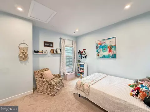 Bedroom - 7820 Mine Run Rd, Hanover, MD 21076 photo 5 of 6