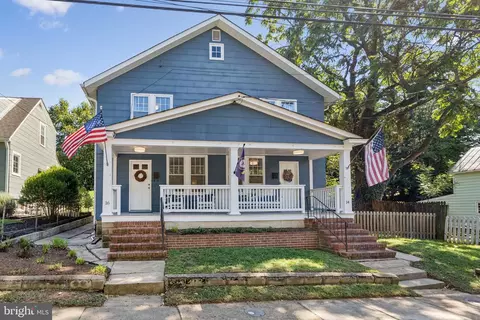 14 Jefferson Pl, Annapolis, MD 21401