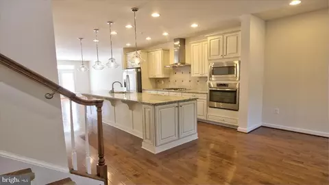 Entry Way - 7652 Telamon Way, Hanover, MD 21076 photo 8 of 11