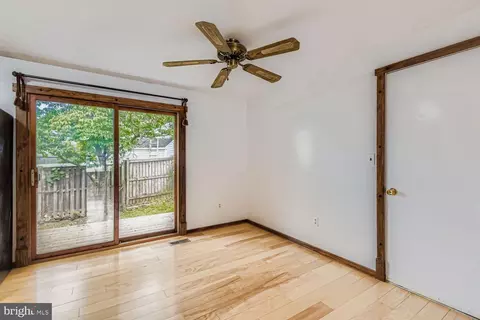 7735 Leaside Ct, Hanover, MD 21076 photo 9