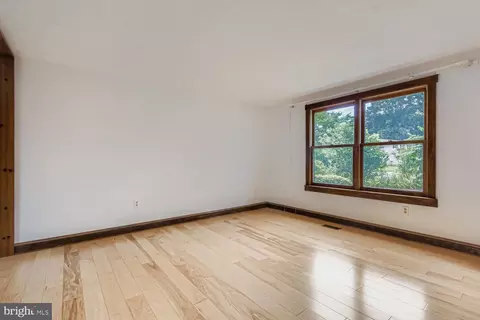 7735 Leaside Ct, Hanover, MD 21076 photo 6