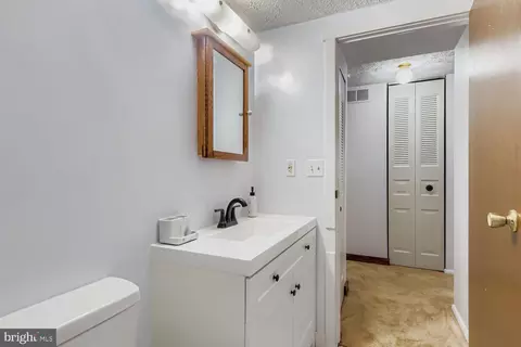 7735 Leaside Ct, Hanover, MD 21076 photo 17