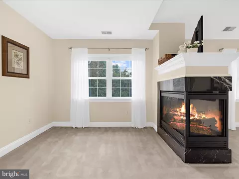 Living - 8427 Turnhouse Ct, Pasadena, MD 21122 photo 9 of 11