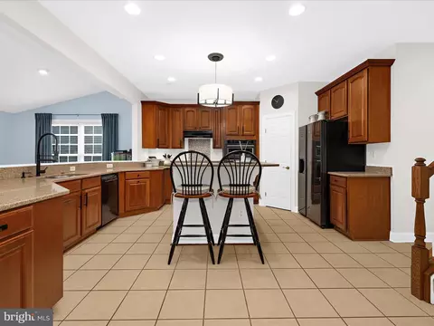 Kitchen - 8427 Turnhouse Ct, Pasadena, MD 21122 photo 2 of 7
