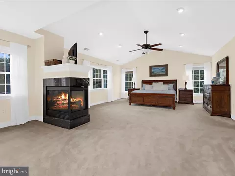 Bedroom - 8427 Turnhouse Ct, Pasadena, MD 21122 photo 1 of 11