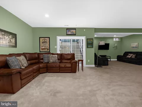 Living - 8427 Turnhouse Ct, Pasadena, MD 21122 photo 11 of 11