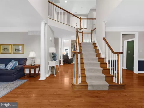 Entry Way - 8427 Turnhouse Ct, Pasadena, MD 21122 photo 1 of 6