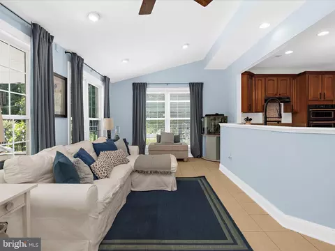 Living - 8427 Turnhouse Ct, Pasadena, MD 21122 photo 7 of 11