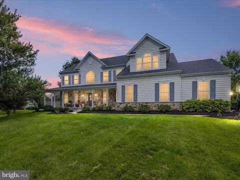 8427 Turnhouse Ct, Pasadena, MD 21122