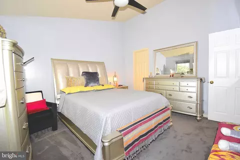 Bedroom - 2441 Lizbec Ct, Crofton, MD 21114 photo 2 of 2