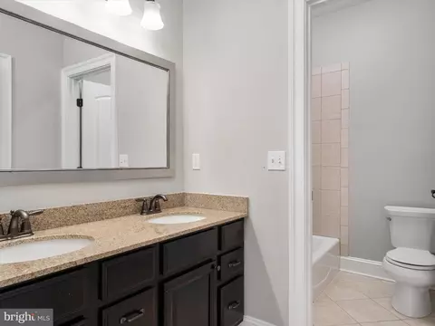 Bath - 5741 Nutwell Sudley Rd, Deale, MD 20751 photo 5 of 8